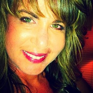 Meet your Posher, Ruthi